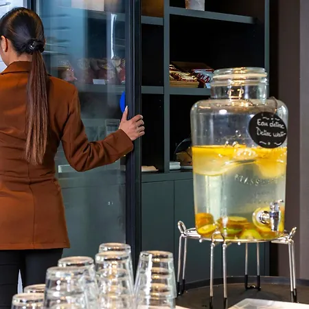 Novotel Suites Reims Centre-2